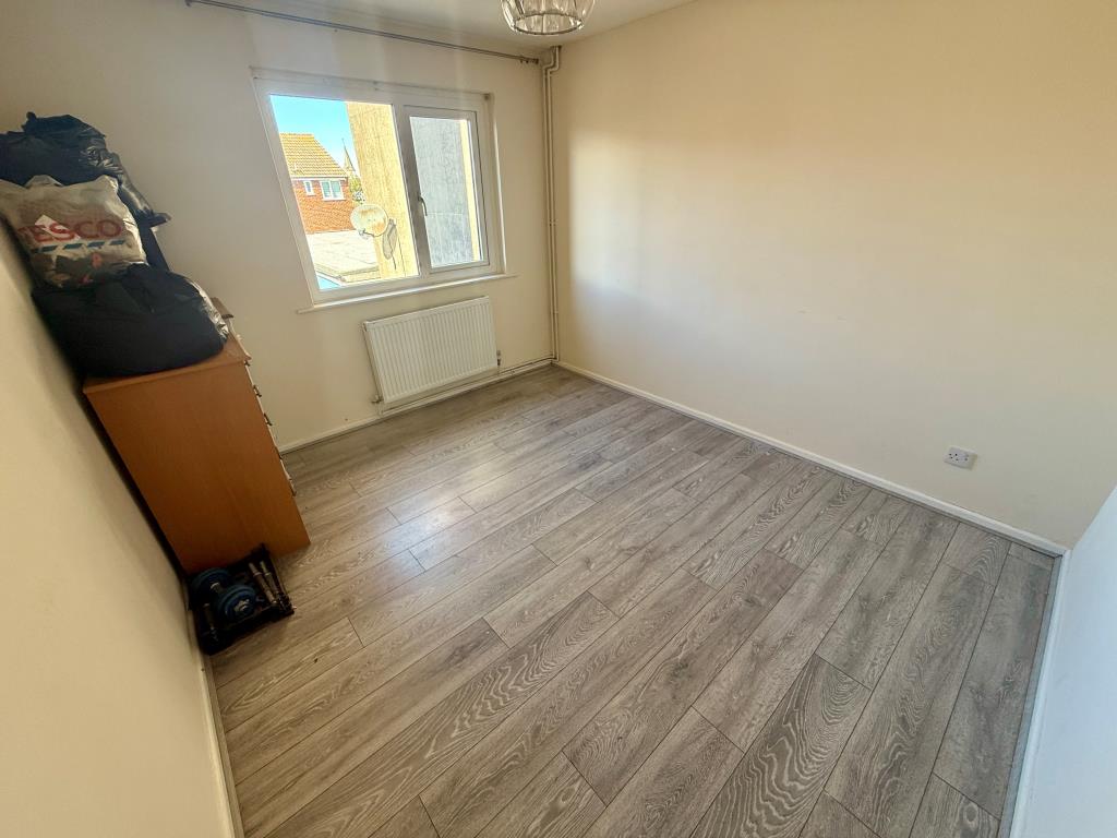 Lot: 64 - VACANT MIXED USE BUILDING - Bedroom